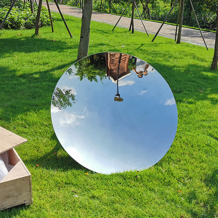 circular concave mirror