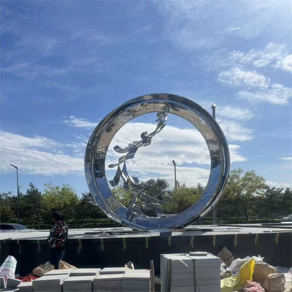 Outdoor stainless steel garden sculpture